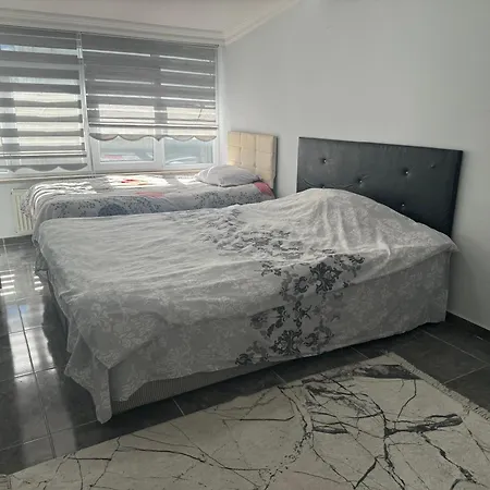 Merkezi Konumda, Ferah Ve Ucuz *